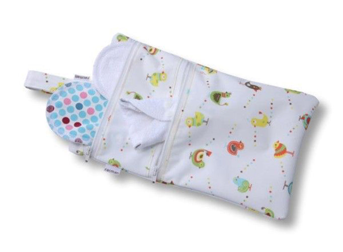 Washable Sanitary Waterproof Wet Bag with Strap for Discreetly Storing Clean and Used Reusable Cloth Menstrual Period Pads for Women and Washable Feminine Daily Panty Liners for Vaginal Discharge