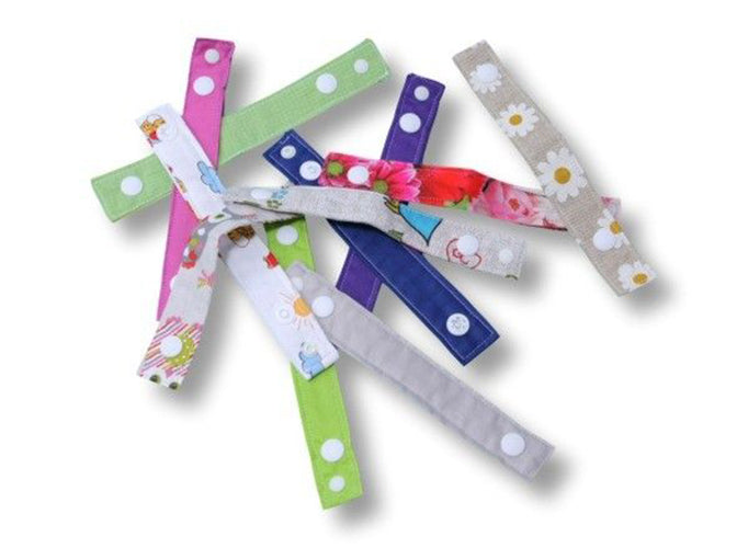 Hanging Strap for Convenient Space Saving Air-Drying Hanging of Washed Reusable Cloth Menstrual Period Pads for Women and Washable Feminine Daily Panty Liners for Vaginal Discharge with Wing Snaps