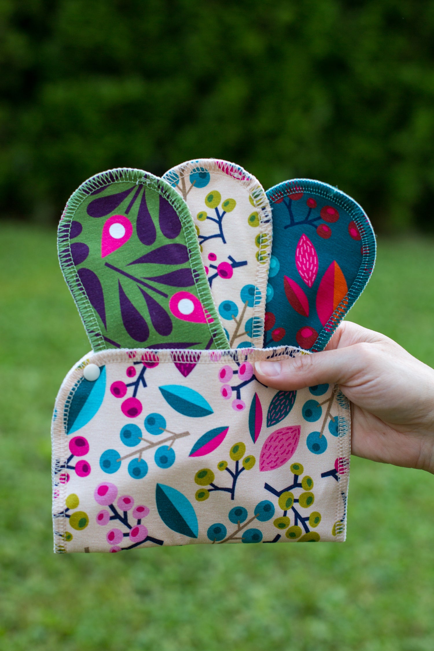 Racman Reusable Cloth Panty Liners with Wings; Thin Washable Daily Pads for Women, Girls and Teens, Organic Cotton or Bamboo Feminine Liners for Normal Vaginal Discharge MADE IN EU; NOT for Menstrual Period; also proudly manufactured under other trusted brand names like Natissy