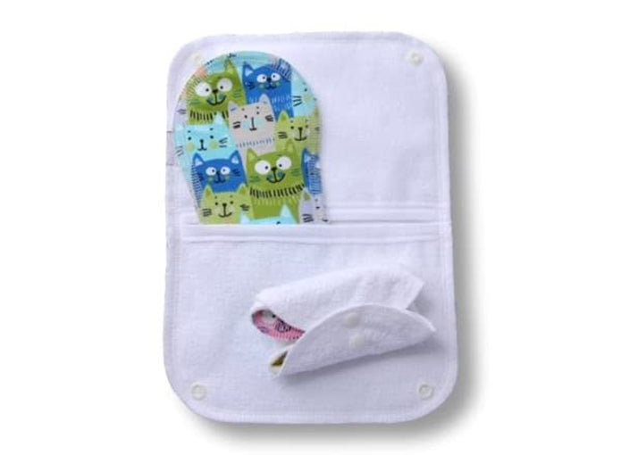 Washable Sanitary Waterproof Wet Bag with Strap for Discreetly Storing Clean and Used Reusable Cloth Menstrual Period Pads for Women and Washable Feminine Daily Panty Liners for Vaginal Discharge