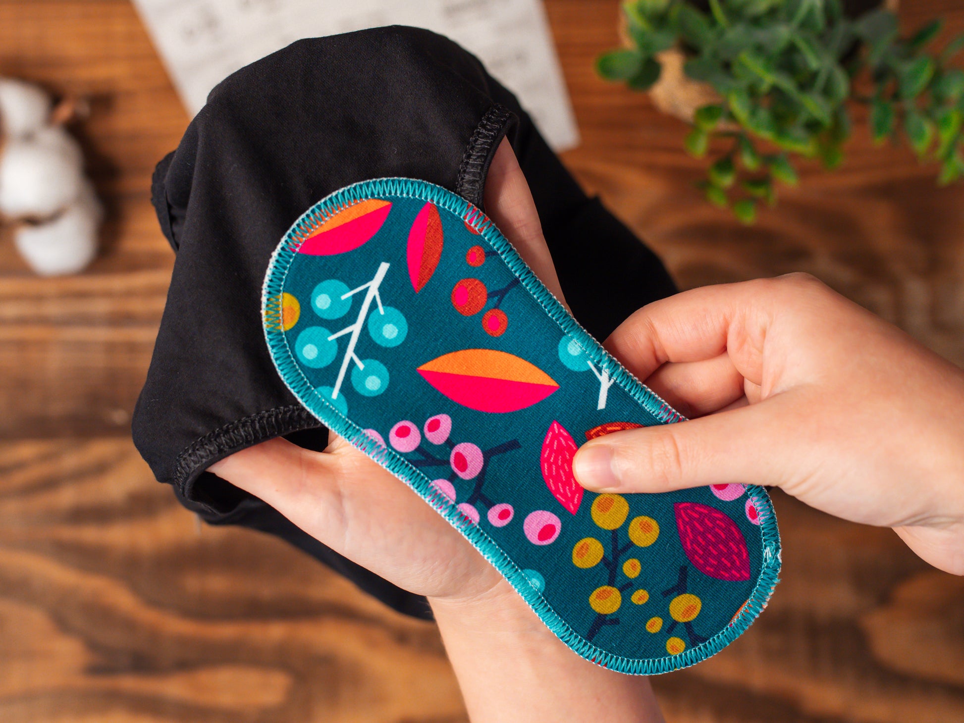 Adhesive Stickers for Wingless Reusable Cloth Menstrual Pads for Period or with Wings; Washable Sanitary Towels for Women, Girls and Teens, Organic Cotton or Bamboo Feminine Liners MADE IN EU; light heavy flow, incontinence; Wingless Cloth Panty Liners; Thin Washable Daily Pads Vaginal Discharge